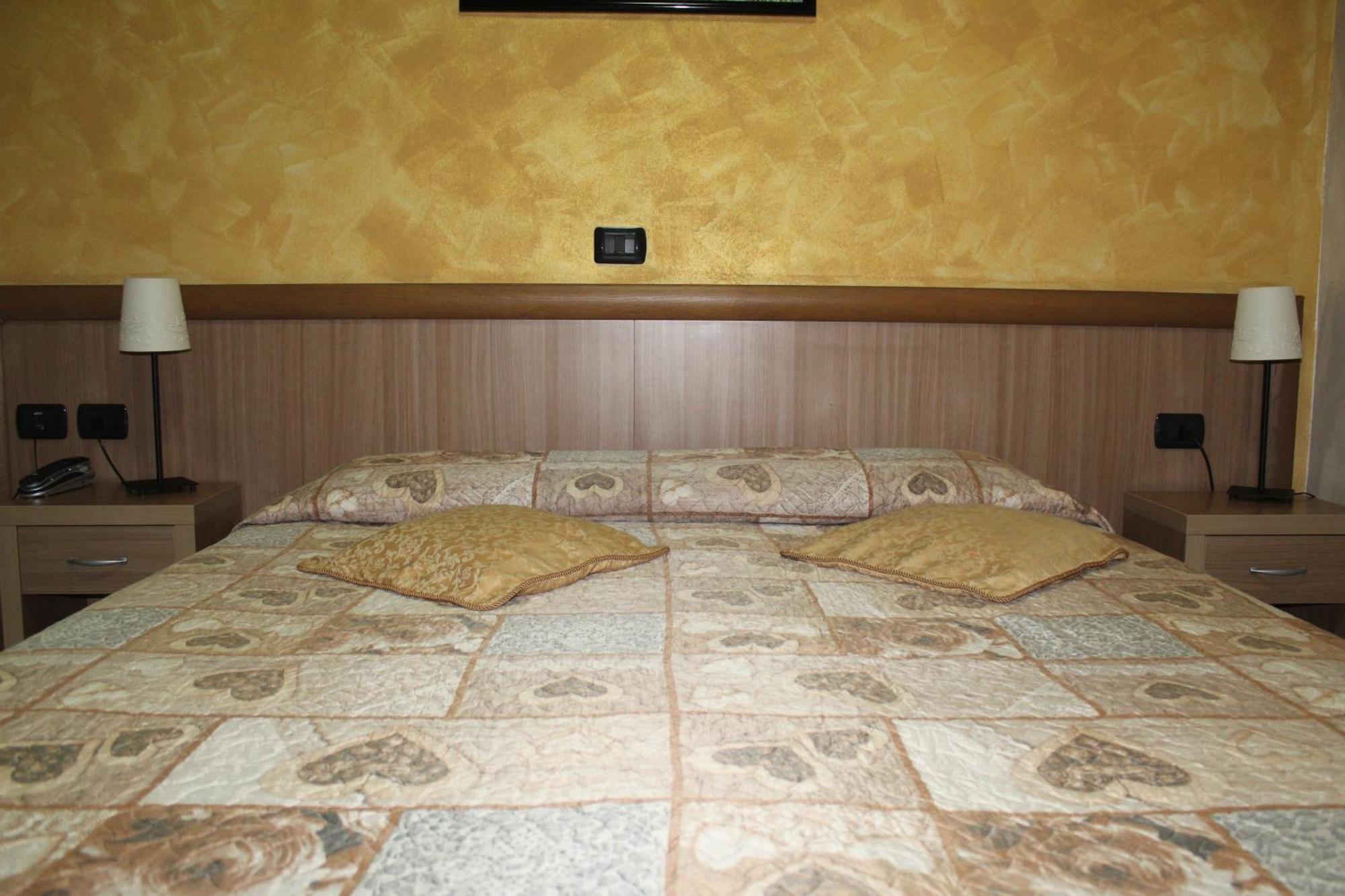 Albergo Posta Genova Cameră foto